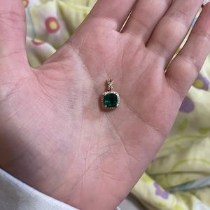 Rose gold 10k emerald pendant